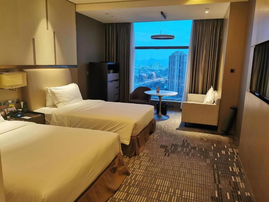 襄阳绿地铂骊酒店 襄樊 外观 照片